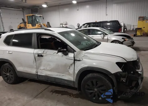 2022 Volkswagen Taos 1.5T S z USA, uszkodzony, nr VIN 3VVCX7B22NM050565